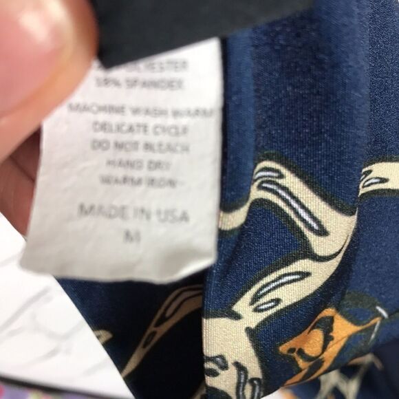 Pineapple Clothing Just in time hunting Season! Deer Leggings!! good Condition - Picture 6 of 7